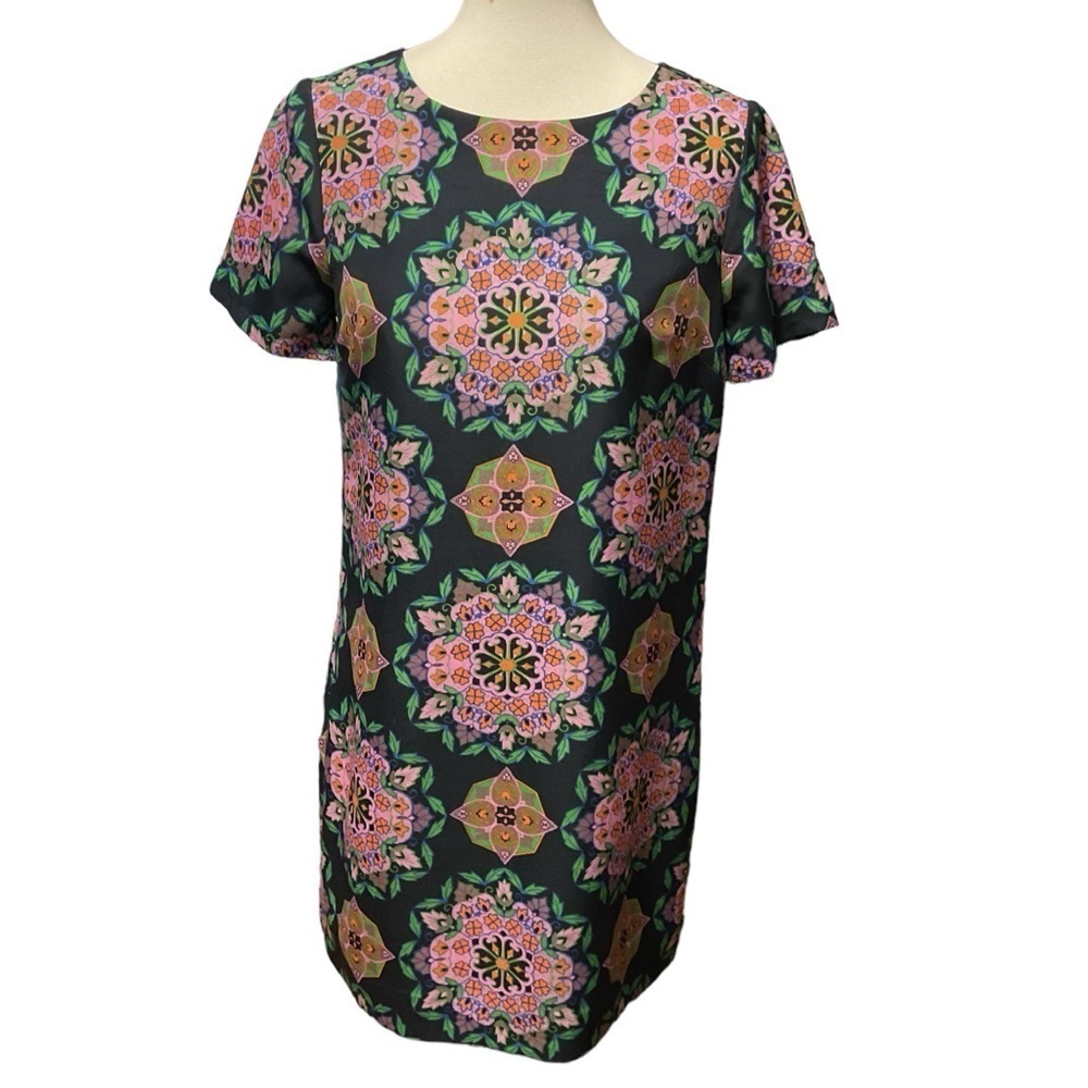 J Crew Medallion Print Short Sleeve Shift Dress Size 4